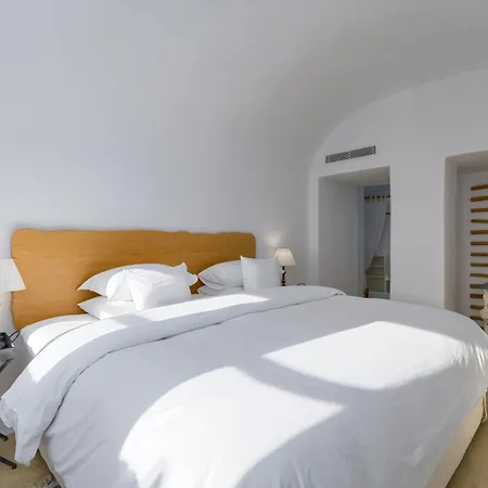 Iconic Santorini, A Boutique Cave By Sandglass Hotel