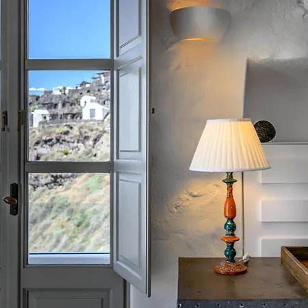 Iconic Santorini, A Boutique Cave By Sandglass Hotel