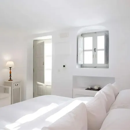 Hotel Iconic Santorini, A Boutique Cave By Sandglass